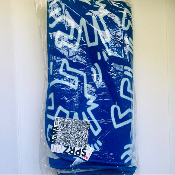 Uniqlo Bedding Keith Haring Blanket From Uniqlo Sprz Ny Moma Se